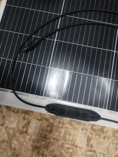 Placa solar flexível de 160 watts. De 1,30m x 65 cm