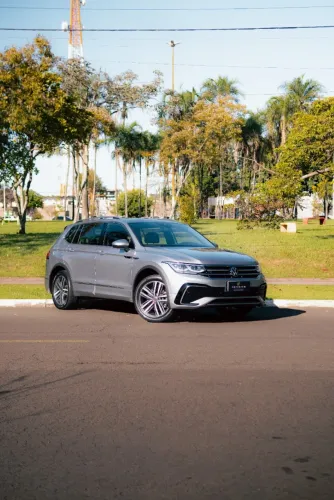 Volkswagen Tiguan Allspac R-line 300 TSI 2.0 2024