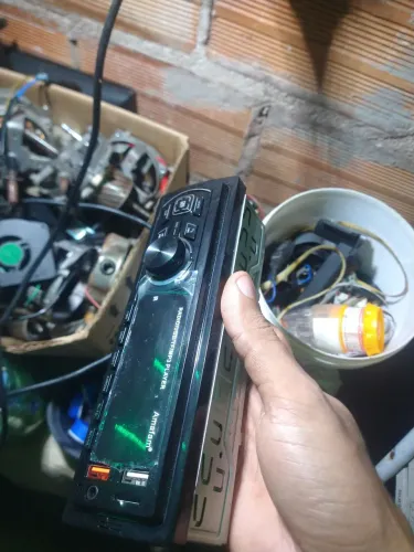 {RADIO AUTOMOTIVO} "NOVO" "LACRADO" { NUNCA USADO}