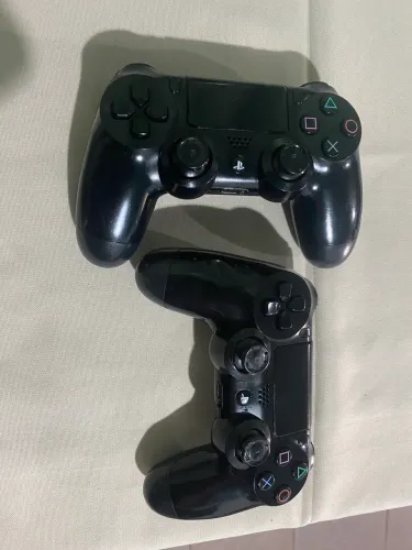 2 Controle ps4 com defeito