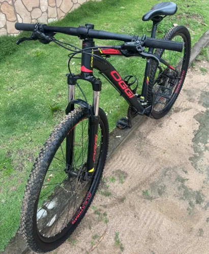 Bicicleta oggi hacker hds
