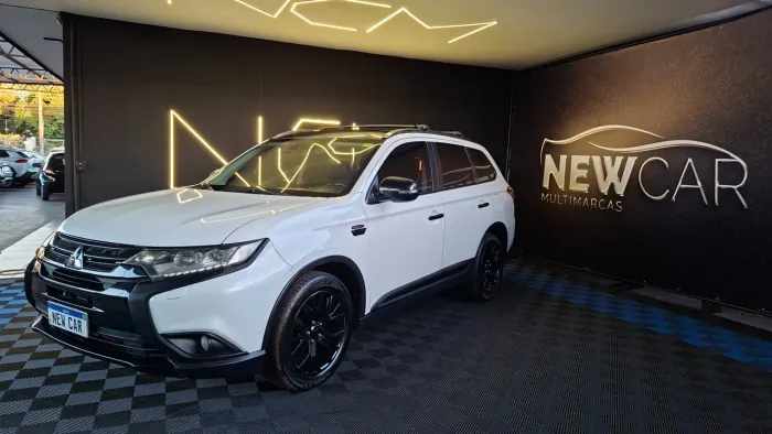 Mitsubishi Outlander HPE-S 2.2 Diesel 4X4 Aut. 2016