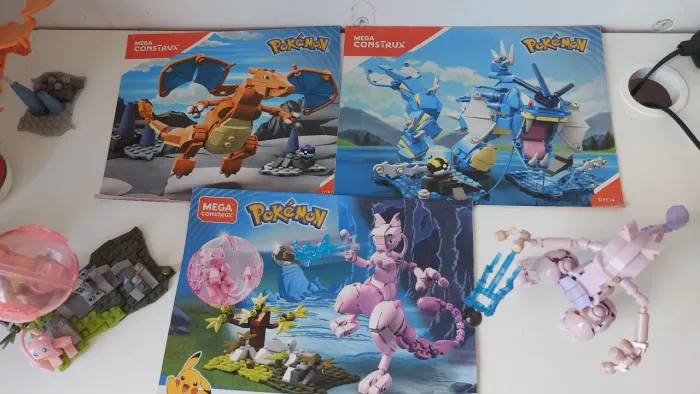 Mega construx lego similar