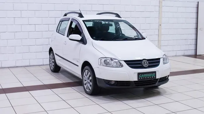 Volkswagen Fox 1.0 MI Total Flex 8V 5P 2010