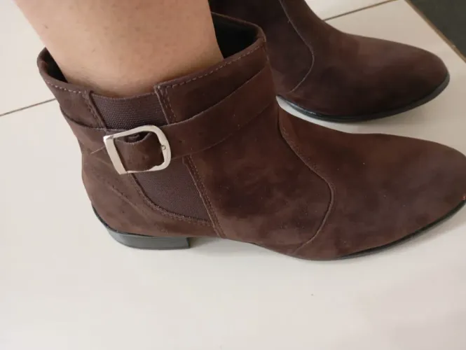 Bota feminina n. 38