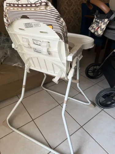 Vendo cadeirinha de alimentação de bebê