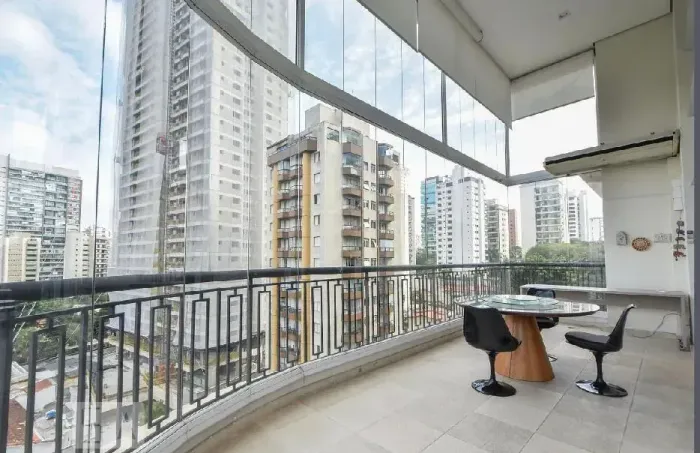 Apartamento Duplex pronto á venda com 216m², com 3 suites, 3 vagas em Campo Belo - São Pau