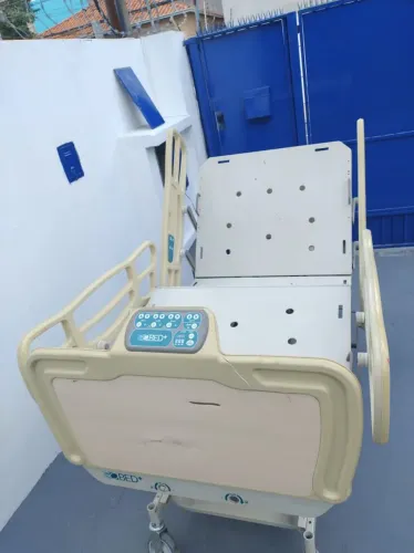 Cama hospitalar elétrica 