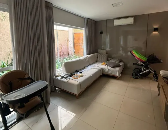 Casa à venda no Condomínio Village Paradiso 1 em Uberlândia