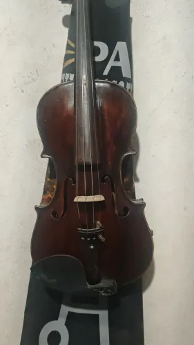 Violino artesanal feito a mão antigo . Troca em iPhone 17 ou S26ultra