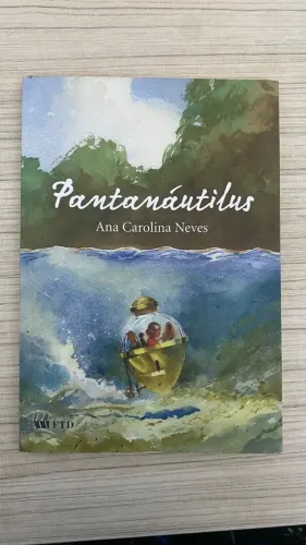 Livro "Pantanáutilus" de Ana Carolina Neves