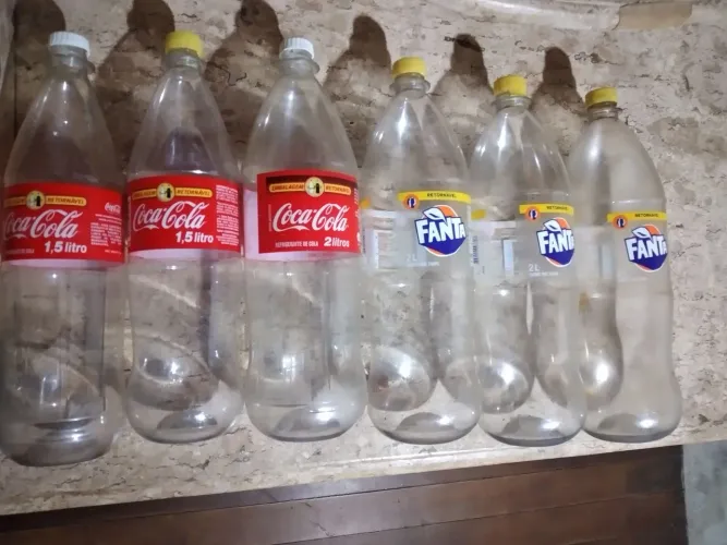 Lote com 6 garrafas Coca-cola 1° edição