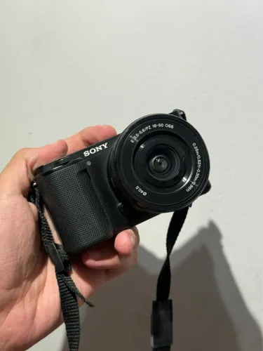 Câmera ZV-E10