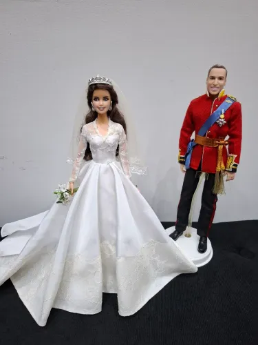 Barbie e ken collector casal real