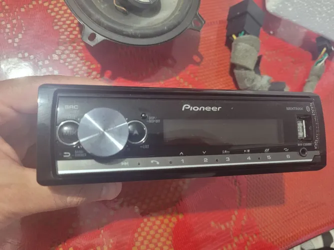 Som automático Pioner MVH 3000 br