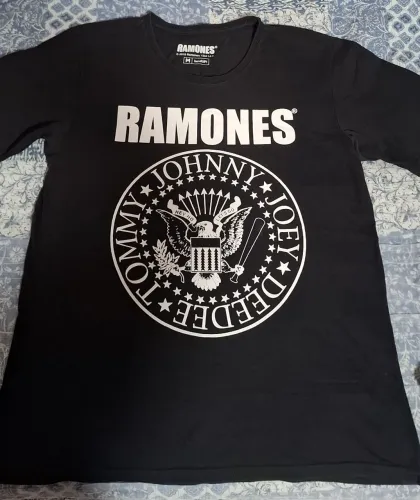 Camiseta RAMONES bandUP Tamanho M