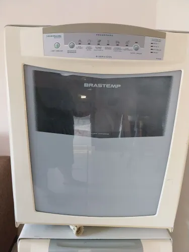 Lava-louça Brastemp com defeito na porta 
