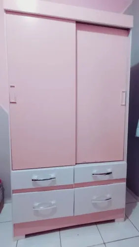 Vendo guarda roupa infantil em bom estado