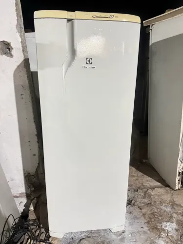Geladeira Eletrolux top