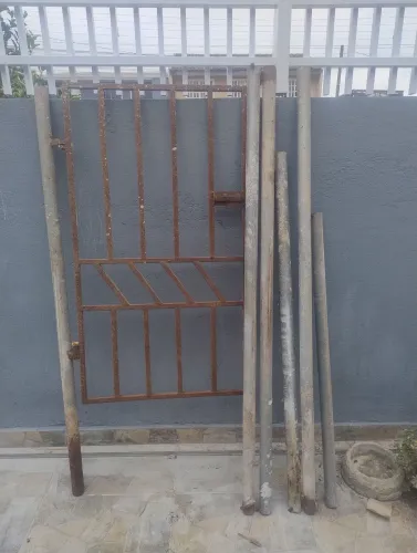 Portão Portãozinho em ferro com ou sem barras