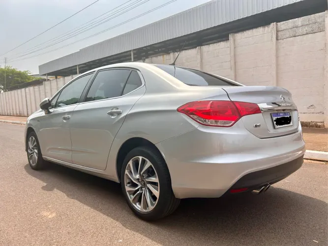 Citroen C4 Lounge Exclusive 1.6 Turbo Flex Aut. 2016