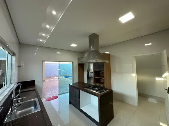 Casa Alto Padrão | 3 Quartos | Piscina Aquecida | 26 de Setembro - Brasilia df