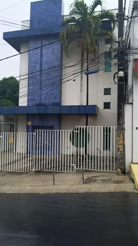 Pinto Comercial com estacionamento 480m2. Vieiralves. Próx. Posto 700.