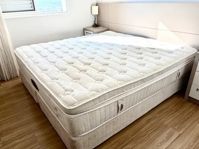 Cama Box King Sleep House