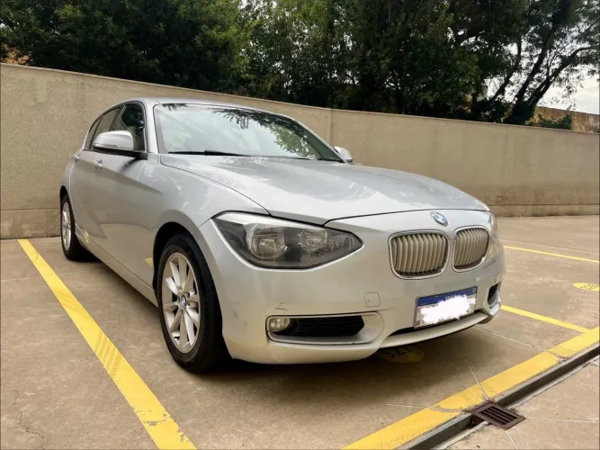 BMW 118IA / Urban/sport 1.6 TB 16V 170cv 5P 2012