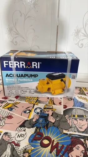 Bomba de água Ferrari