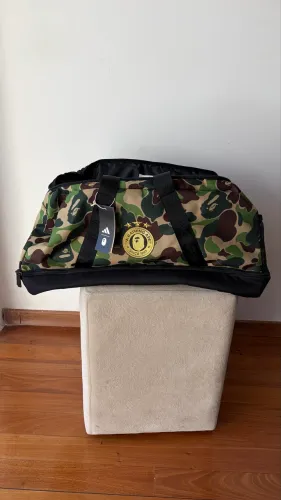 Bolsa adidas x Bape