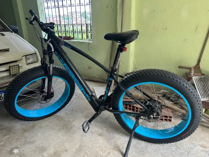Fat Bike Elétrica Pedalle Astro - Motor 750w no Cubo, Suspensão, Freio a Disco, Shimano 7v