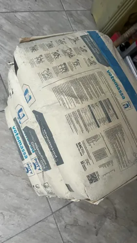 VENDO 4 PACOTES DE ARGAMASSA VOTOMASSA