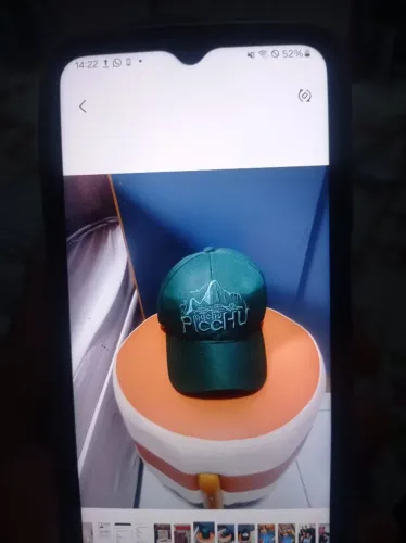 Boné novo