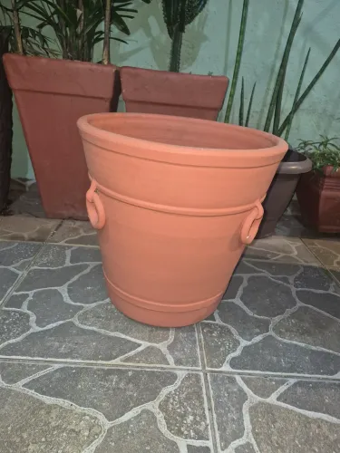 Vaso de cimento grande
