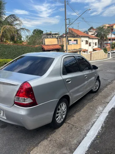 Toyota Etios XLS Sedan 1.5 Flex 16V 4P Mec. 2014