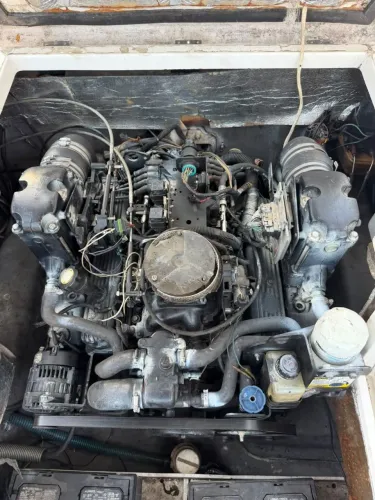 Motor Mercruiser 5.0 260 HP - seminovo