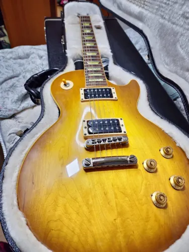 Gibson Classic 60 Honey Burst
