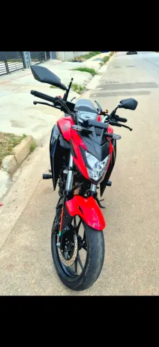 Honda CB 300 Twister Flex 2024 | 17.000 km | Muito conservada