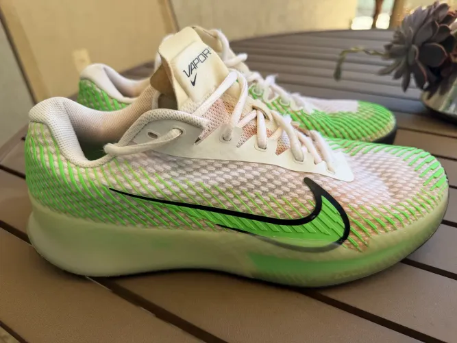 Nike vapor 11, tamanho 42, pouco uso, excelente estado