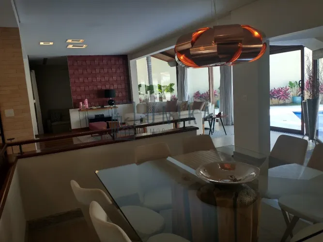Imponente casa em condomínio à venda em Campinas-SP, 3 suítes e 6 vagas. Luxo e conforto n