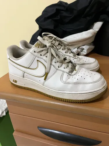 Nike Air Force 1?07 Branco C/ Dourado