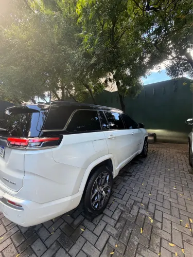 Jeep Commander Overland T270 1.3 TB Flex AUT 2023