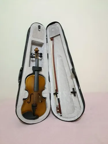 Violino Vogga 4/4 com Estojo e Arco