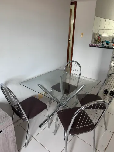 Mesa de jantar 4 cadeiras - Tampo de Vidro