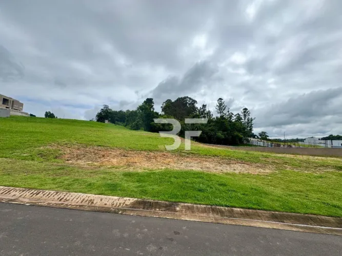 Terreno à venda, 607 m² por R$ 1.335.000,00 - Parque Villa dos Pinheiros - Indaiatuba/SP