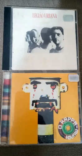 CDs legião urbana e Rappa
