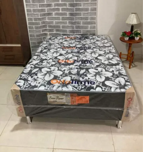 Cama Box Casal Mega Liquidação,nao perca. Entrega Grátis imediata 
