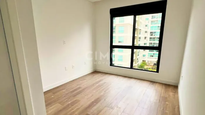 Apartamento à Venda na Praia Brava - Itajaí | 2 Suítes [002516]