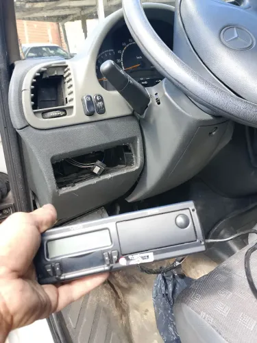 Vende-se um tacógrafo muito bom